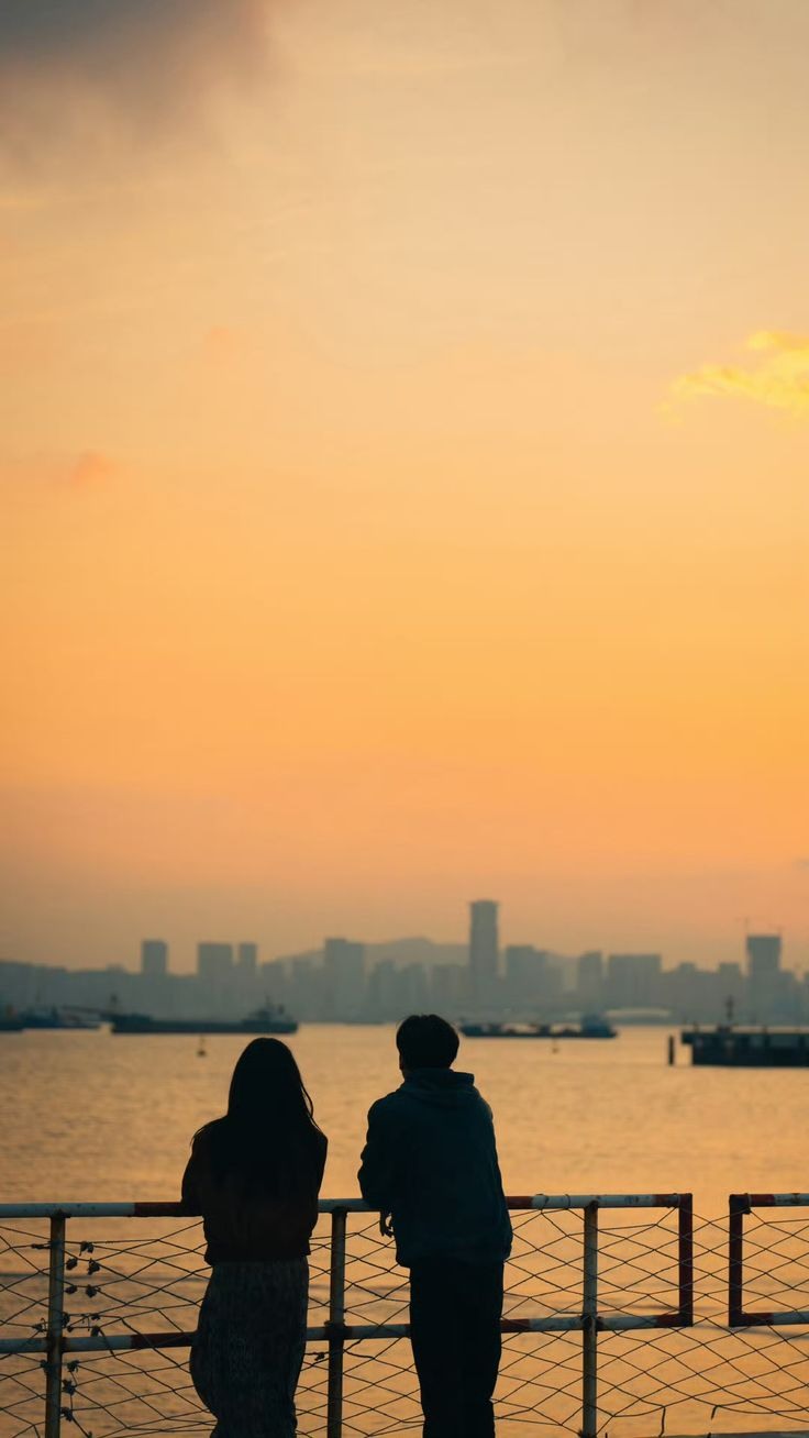 How To Manifest Your Ex Back: Red Flags and Safety Guide