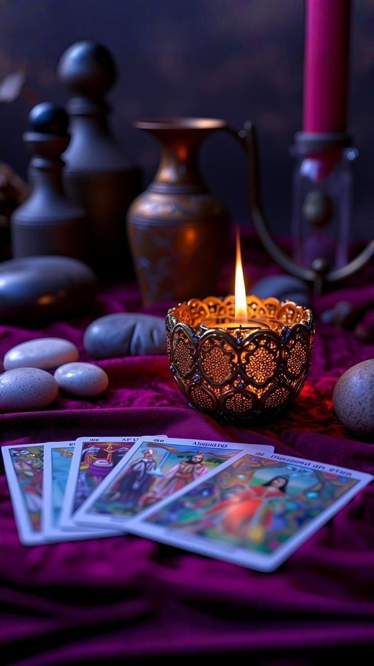 Yes Or No Tarot: The Psychology Explained